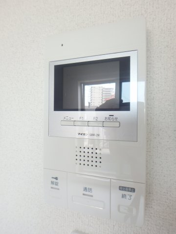 セキュリティ　来訪者が確認できて安心の「TVモニターホン」