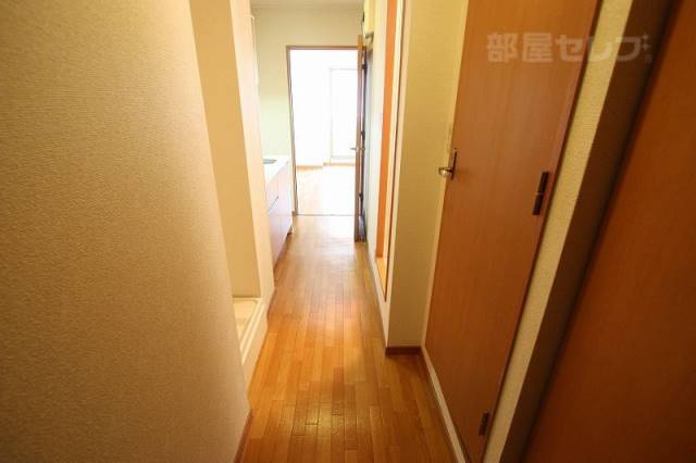 玄関　玄関からの写真