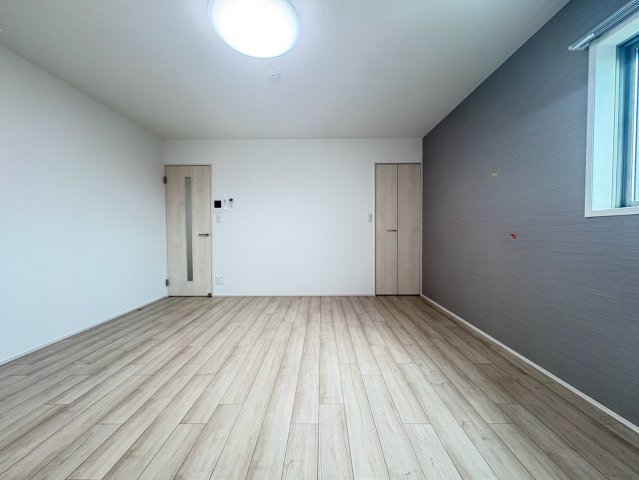 フジパレス西宮甲東園I番館の居間写真