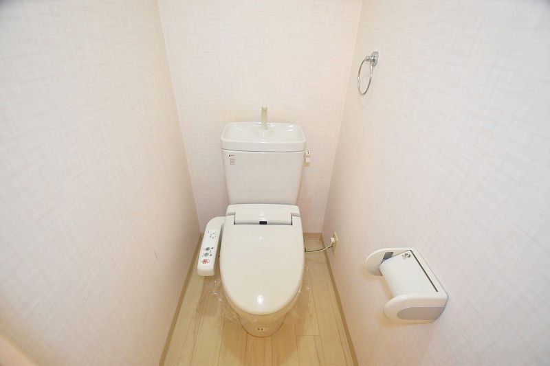トイレ　LIVABLE奥田本町