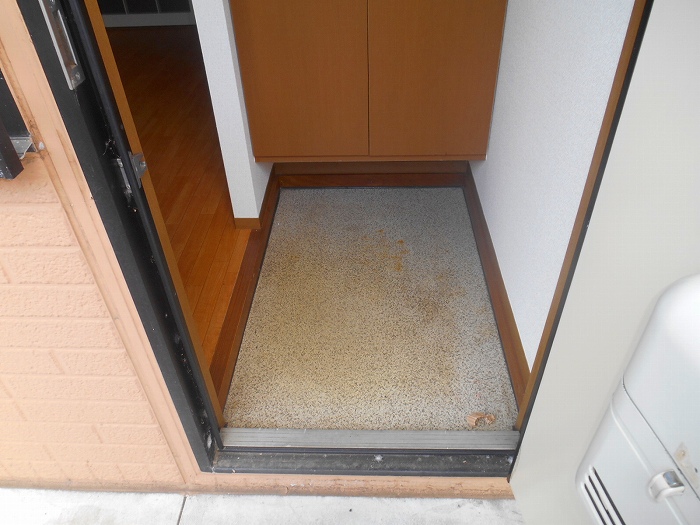 玄関　同物件別部屋参考写真です