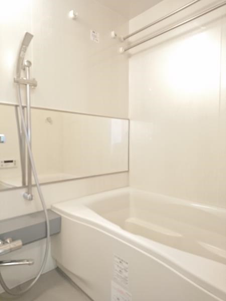 バス・シャワールーム　別部屋参考写真