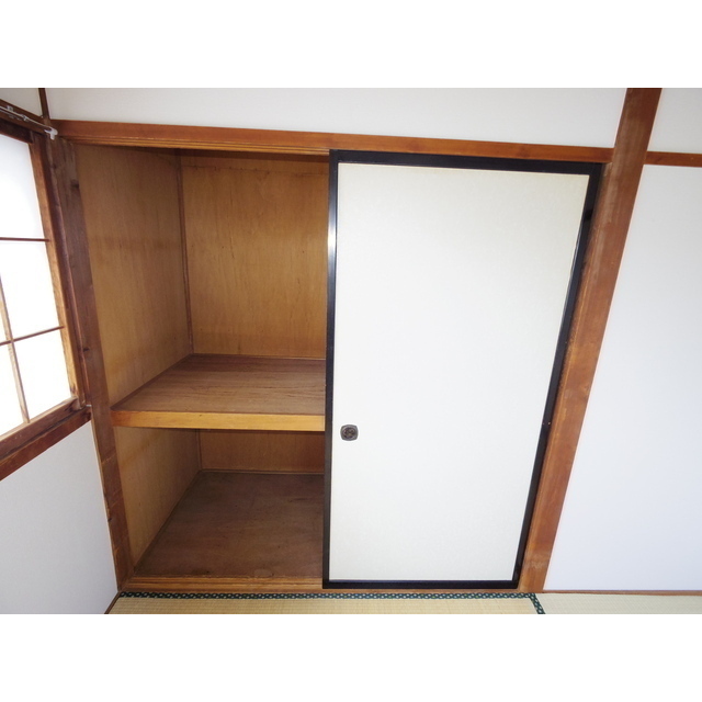 収納　※２０２号室の写真です