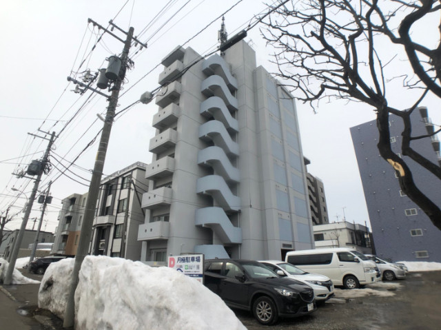 建物外観　札幌市北区北２３条西「ポレール北大前」