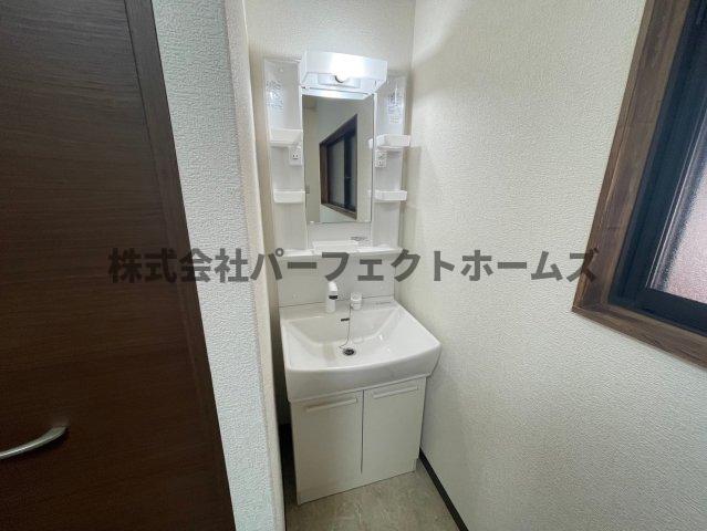 洗面設備　忙しい朝には欠かせない洗面所です