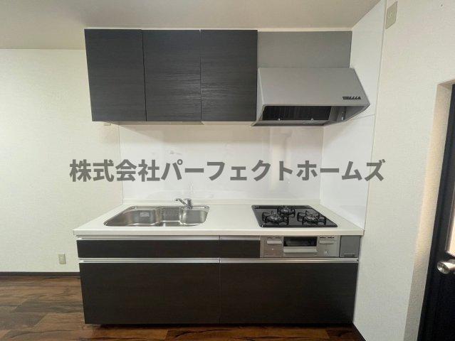 キッチン　コンパクトなキッチンで掃除もラクラク