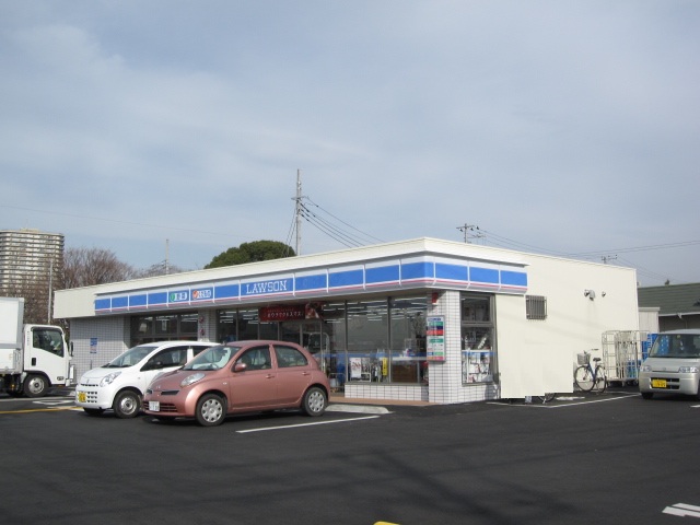 コンビニ　ローソン 上尾井戸木二丁目店（コンビニ）まで365m