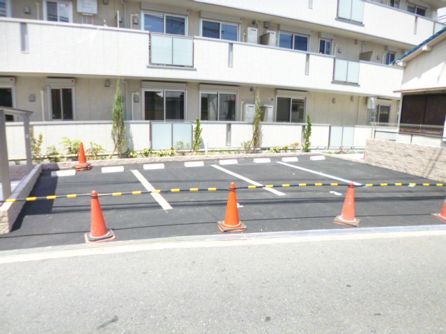 駐車場　敷地内の駐車場
