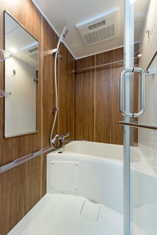 バス・シャワールーム　※203号室参考写真です