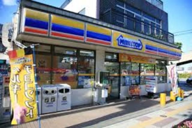コンビニ　ミニストップ中野本町4丁目店（コンビニ）まで222m
