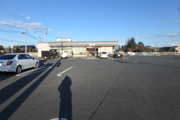 コンビニ　セブンイレブン那珂中央店（コンビニ）まで525m