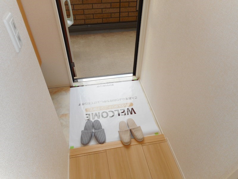 玄関　靴箱※他号室の参考写真となります