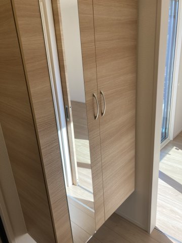 玄関　シューズボックス完備。
