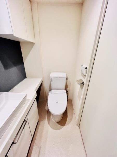 トイレ　落ち着いたトイレです