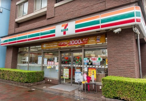 コンビニ　セブンイレブン 白金台駅前店（コンビニ）まで577m