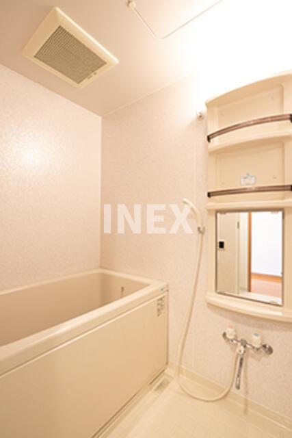 バス・シャワールーム　※写真は同タイプ住戸です。