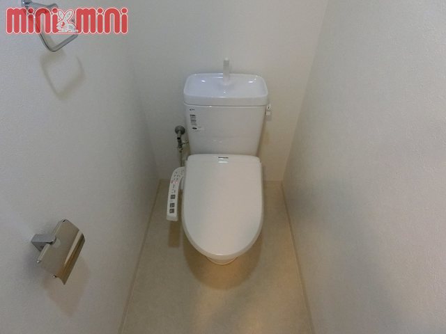 トイレ　ウォシュレット付きのトイレです。