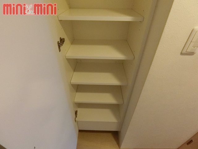 玄関　大きなシューズボックスです。