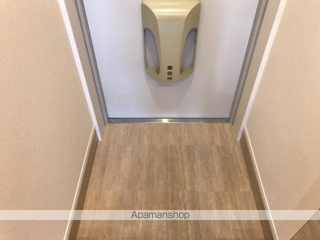 オーシャンIIの玄関写真