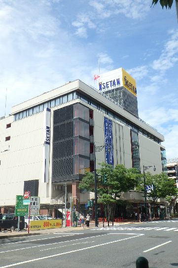 ショッピングセンター　新潟伊勢丹（ショッピングセンター）まで427m