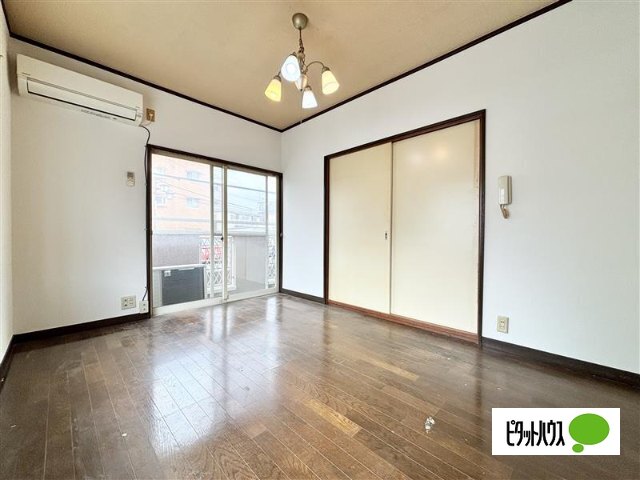 ライブリーみずほ台の居間写真
