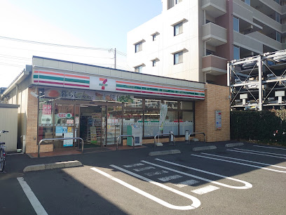 コンビニ　セブンイレブン 板橋三園1丁目店（コンビニ）まで226m