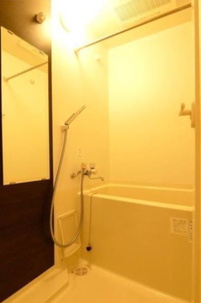 バス・シャワールーム　※別部屋参考写真