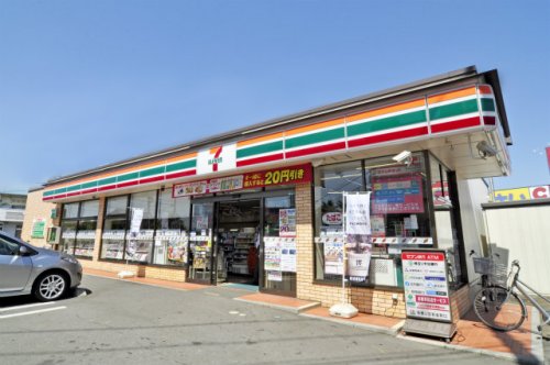 コンビニ　セブン-イレブン 坂戸鎌倉町店（コンビニ）まで445m