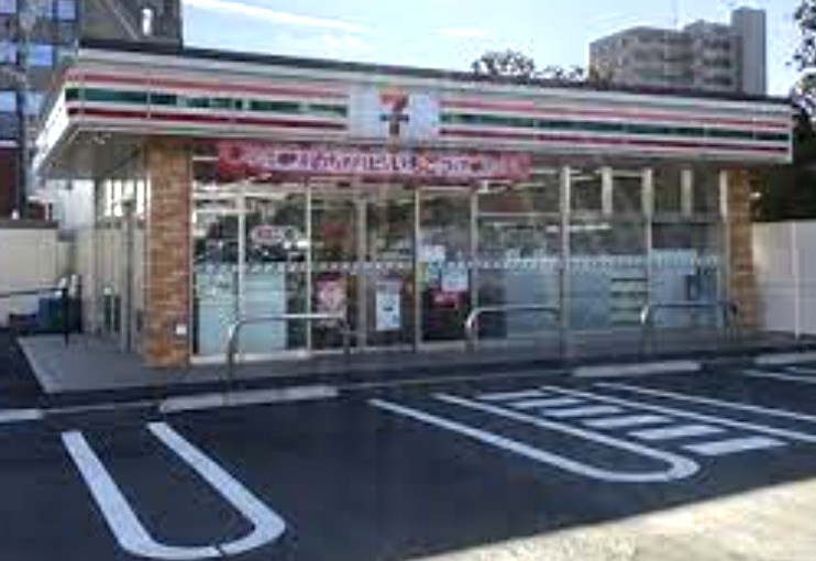 コンビニ　セブンイレブン 調布布田2丁目店（コンビニ）まで810m