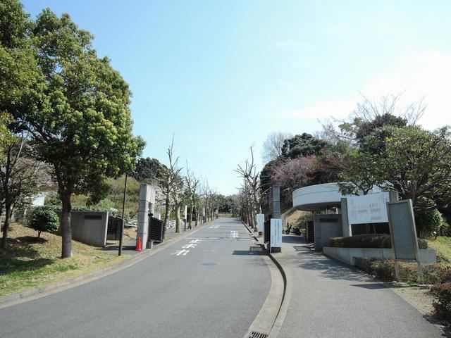 その他　明治学院大学横浜キャンパス（その他）まで3100m