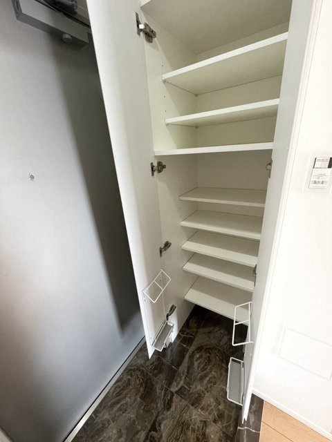 収納　別号室参照