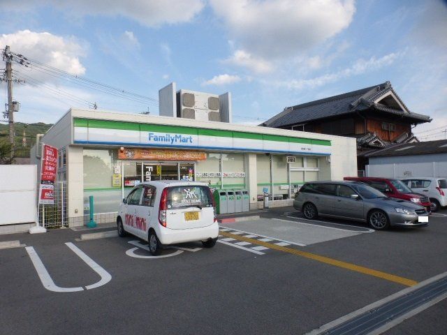 コンビニ　ファミリーマート曙川東一丁目店（コンビニ）まで154m