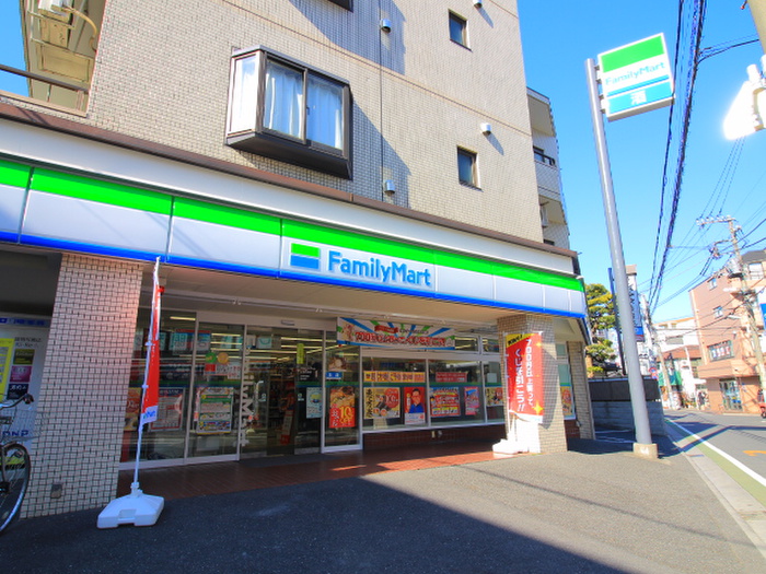コンビニ　ファミリーマート 小竹向原店（コンビニ）まで384m