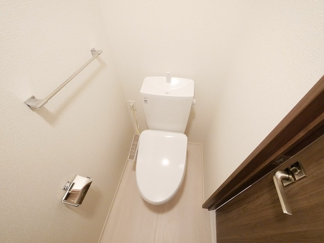 トイレ　落ち着いたトイレです