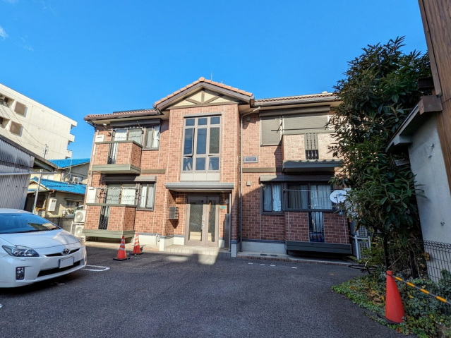 建物外観　南向きで日当りの良いお洒落な建物