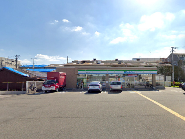 コンビニ　ファミリーマート加美北三丁目店（コンビニ）まで444m