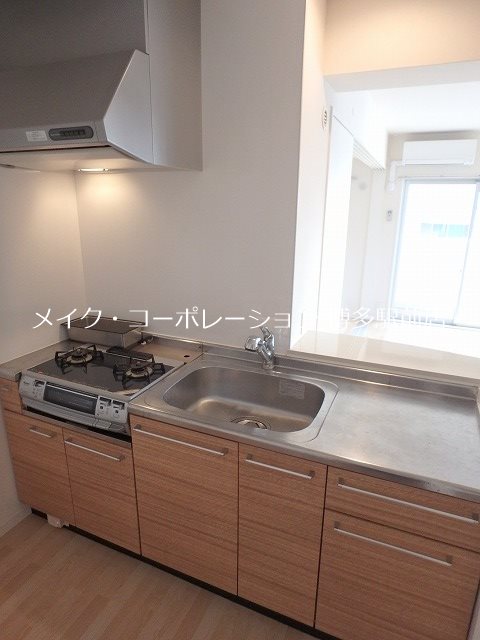 キッチン　※写真は棟内別部屋参考写真