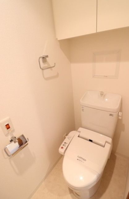トイレ　別号室参考写真