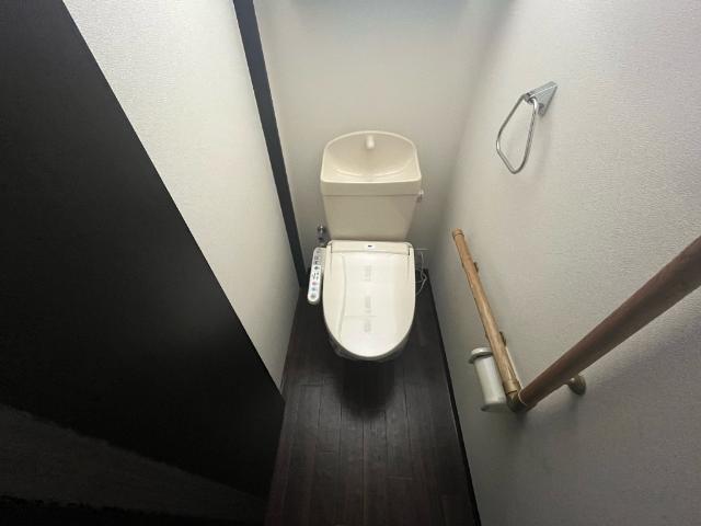 トイレ　トイレ