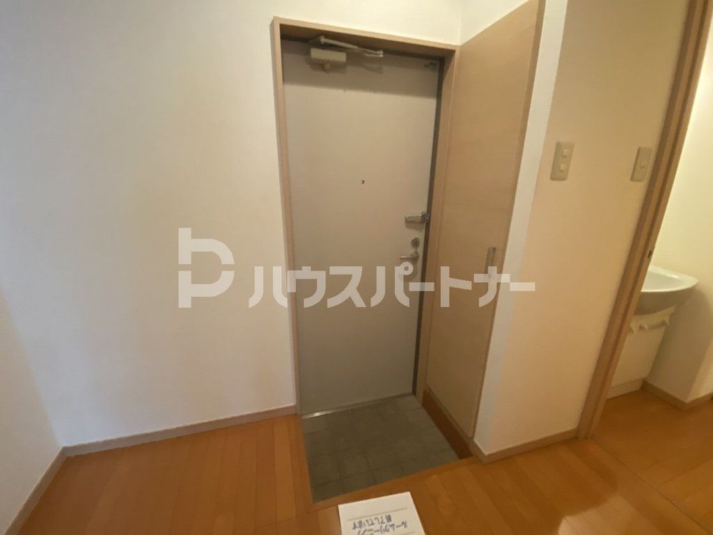 玄関　庭