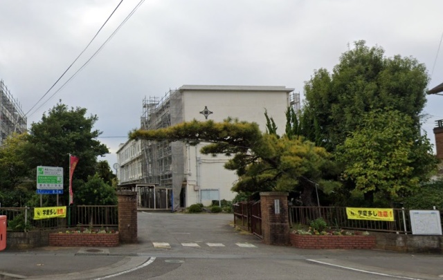 中学校　静岡市立清水第二中学校（中学校）まで1400m