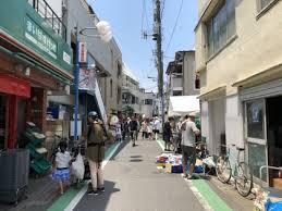 ショッピングセンター　駒場東大前商店会（ショッピングセンター）まで1209m