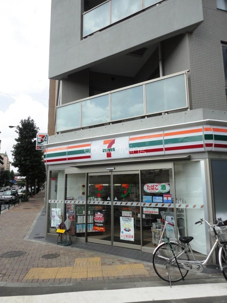 コンビニ　セブンイレブン港区西麻布3丁目店（コンビニ）まで261m