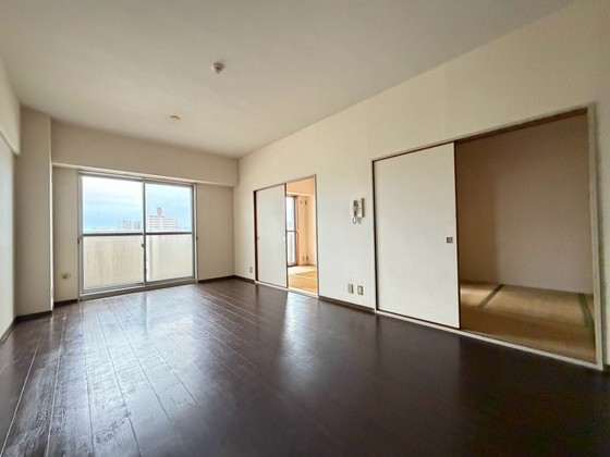 居室・リビング　※別部屋の写真です