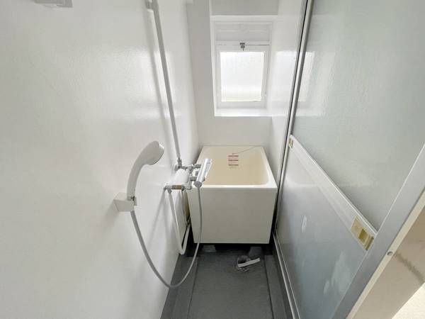バス・シャワールーム　ビレッジハウスの同一物件・同一タイプの間取りの写真です