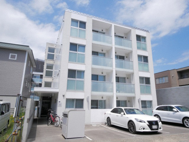 建物外観　☆地下鉄東西線発寒南駅まで徒歩5分！