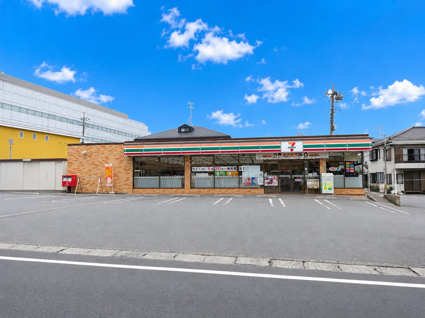 コンビニ　セブンイレブンさいたま七里店（コンビニ）まで584m