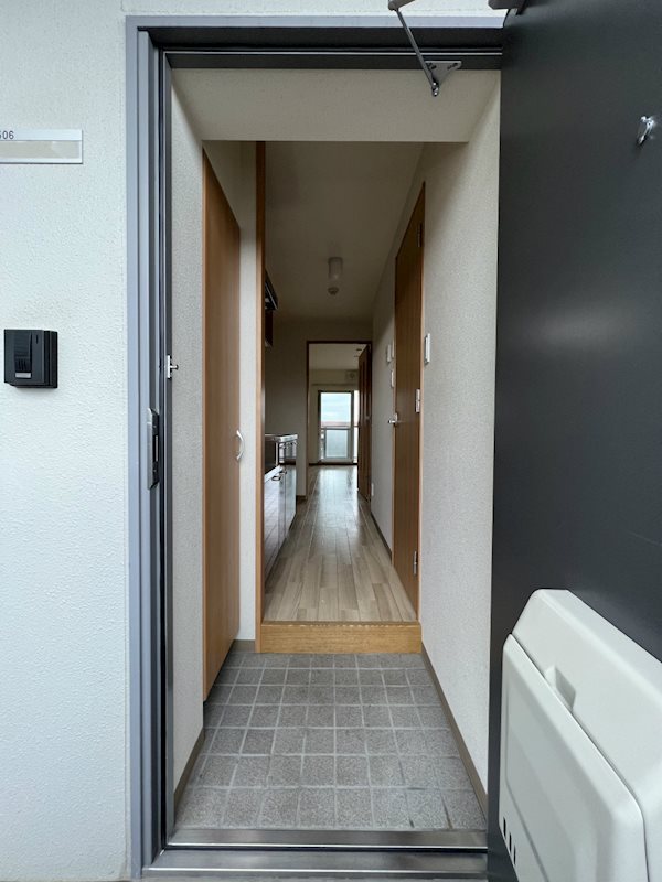 玄関　※他号室参考写真※