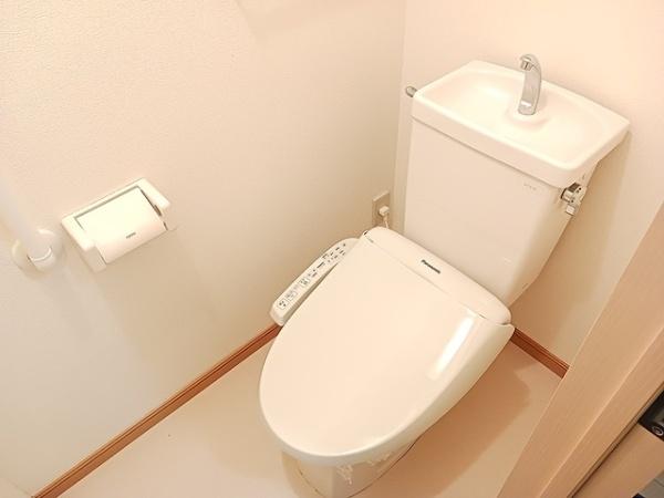 コーポJトップスのトイレ写真