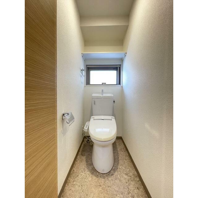 トイレ　同タイプ参考写真